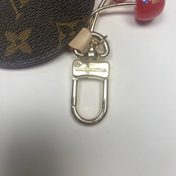 Louis Vuitton x Takashi Murakami Cerise Mini Mirror Bag Charm Keychain - Picture 3 of 5